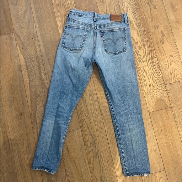 Women’s Levi Premium 501 S Skinny Jeans - Picture 3 of 10